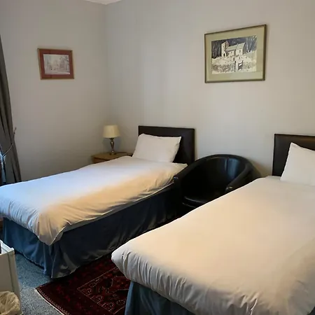 The Red House Hotel Grantham Room photo